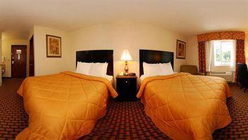 Hampton & Hotel